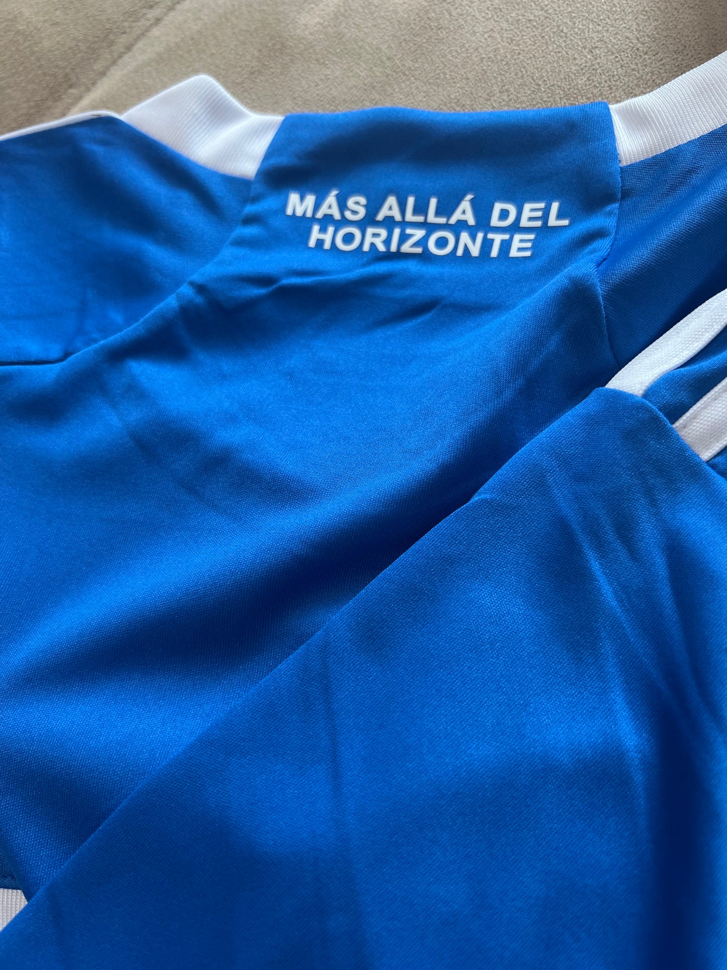 Camiseta Universidad de Chile adultos 2024