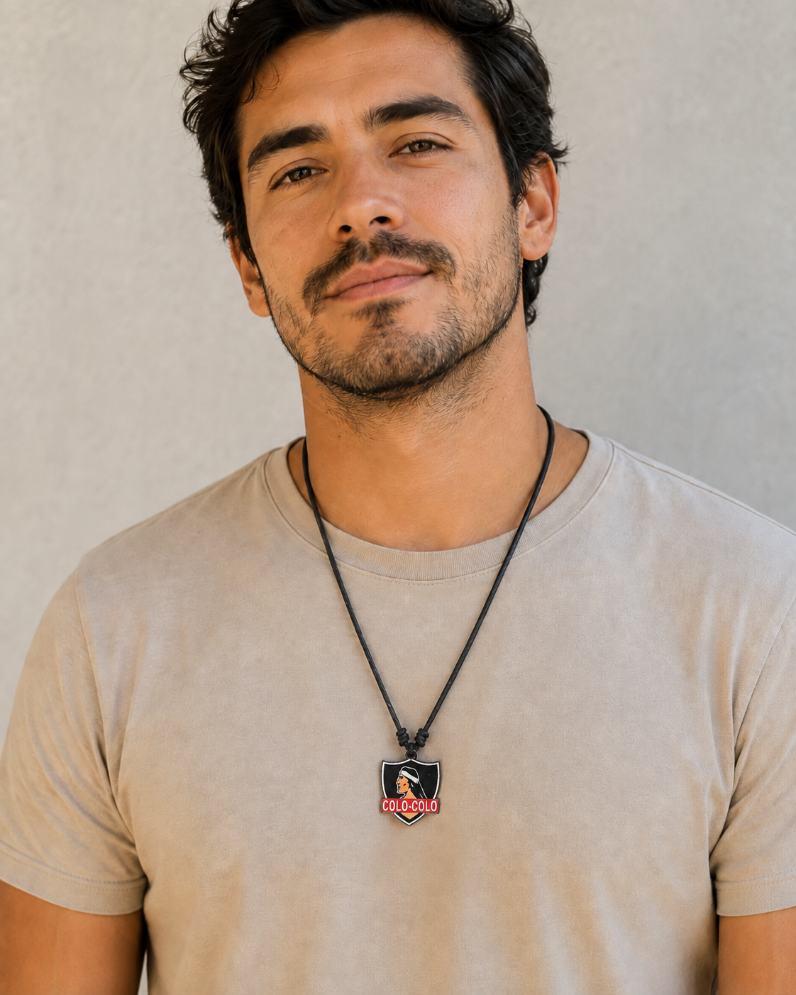 Collar Colo-Colo con Colgante