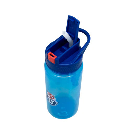 Botella de agua deportiva transparente y azul con el logo oficial del equipo de fútbol Universidad de Chile y sistema de bombilla.