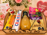 Bandeja Día de la Madre con Snacks Chilenos | Regalo Especial Mamá | Gift Basket con Jugo, Alfajores y Chocolates